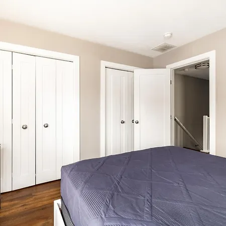 Luxury Downtown Townhome Private Garage Unit 9 Cleveland Extérieur photo